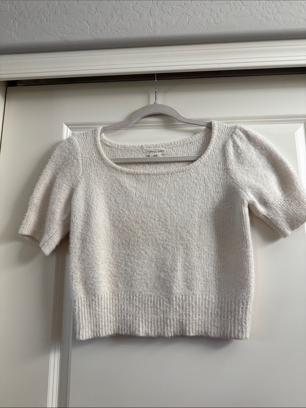 Cozy Scoop-Neck Short-Sleeve Knit Sweater in White